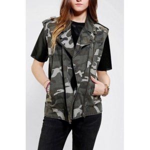 SILENCE + NOISE  Biker Camo Floral Embroidery Vest